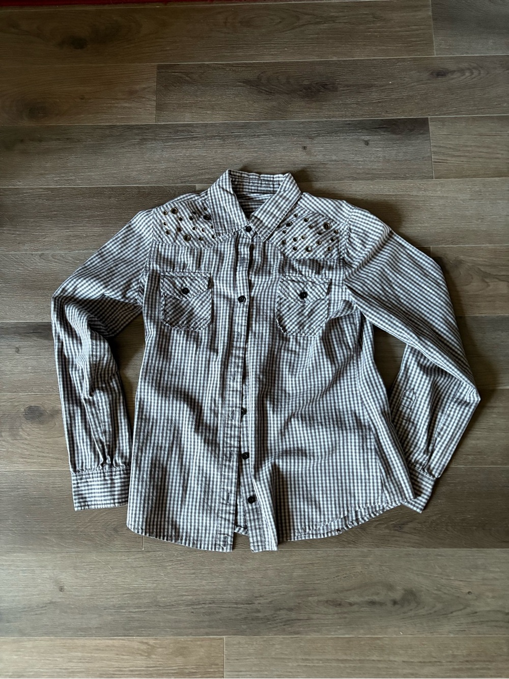 Button-Front Plaid Western Shirt with Studs
